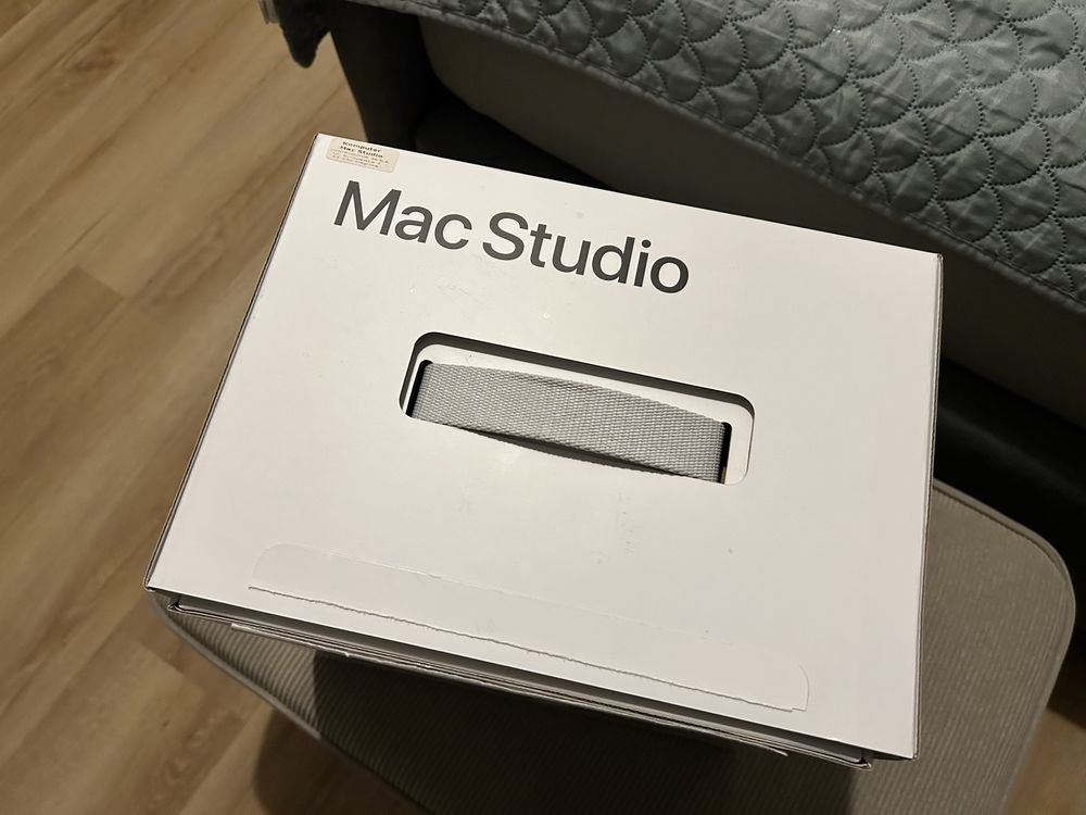 Mac Studio 10C CPU 32C GPU 32GB 1TE