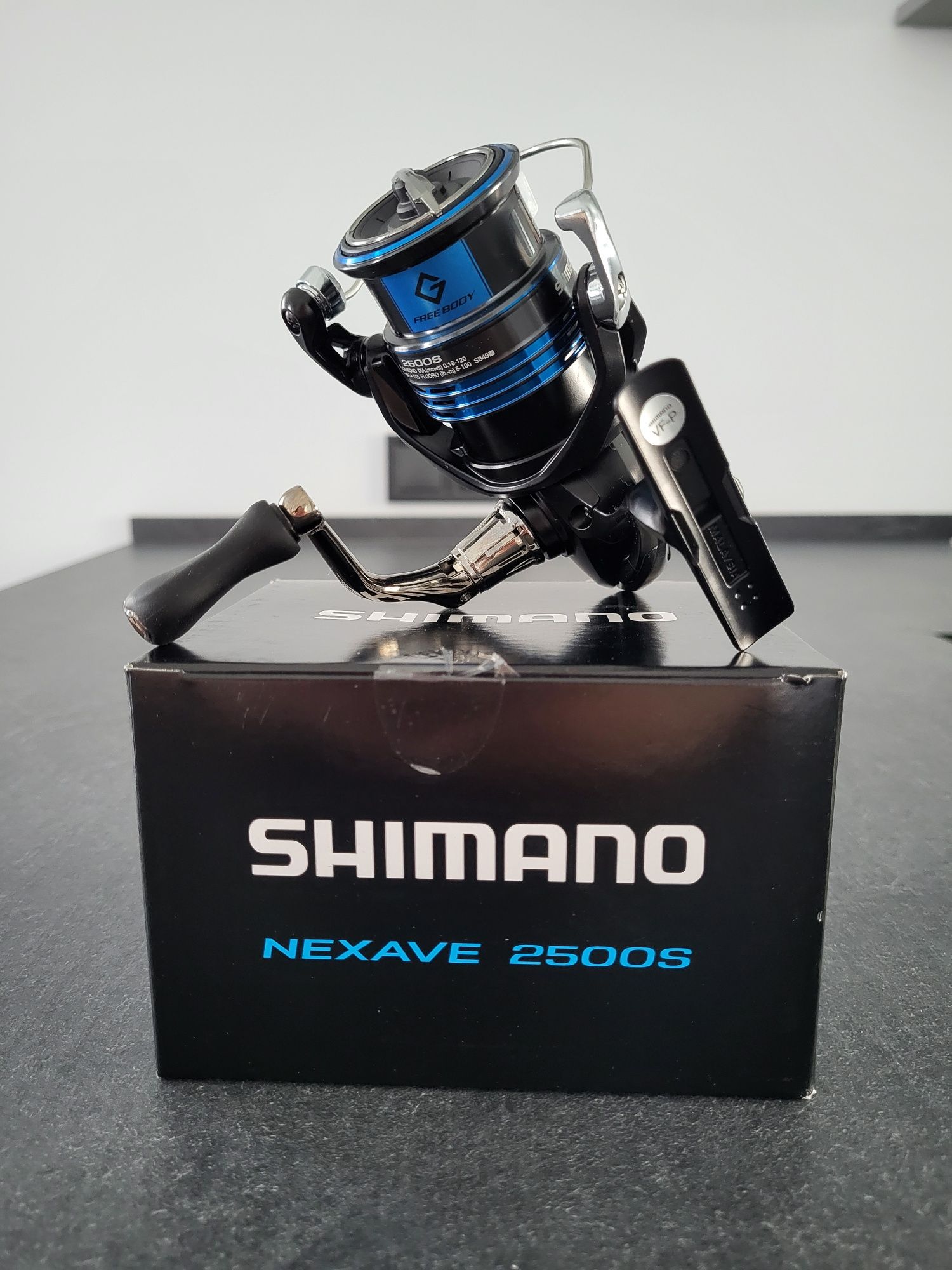 Катушка Shimano Nexave 2500S 3+1bb