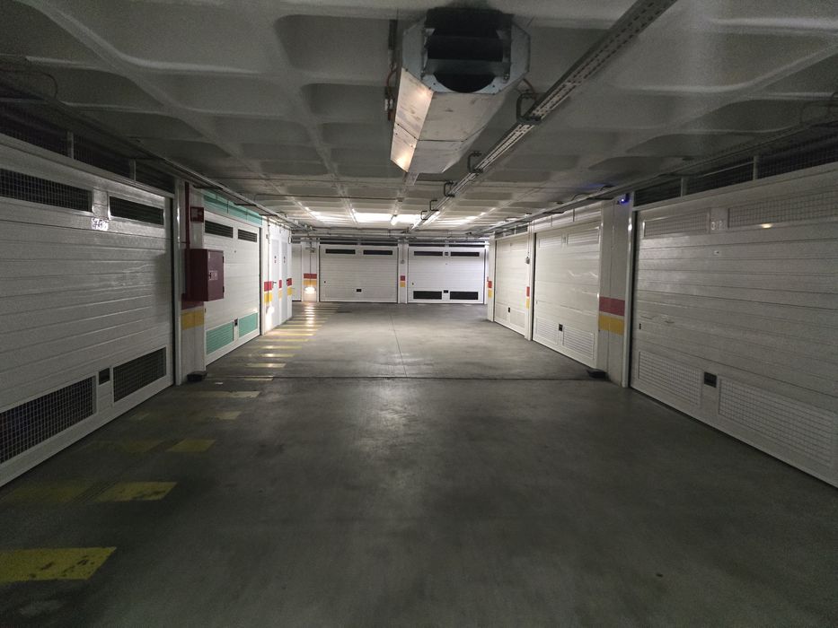 Garagem / Box para arrendamento Póvoa de Santa iria