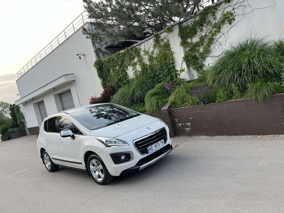 Продам Пежо 3008