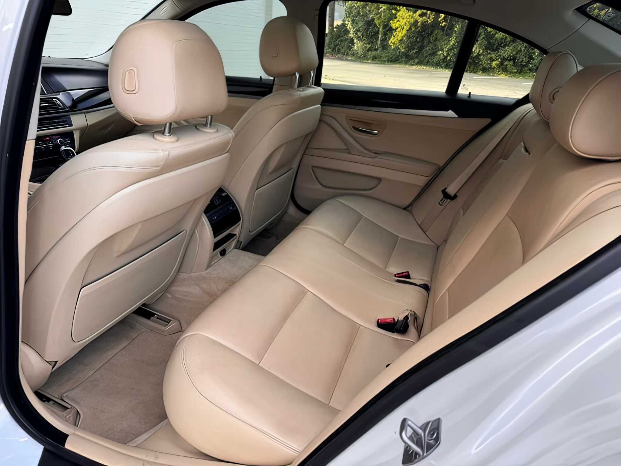 2015 BMW 5 Series 528i