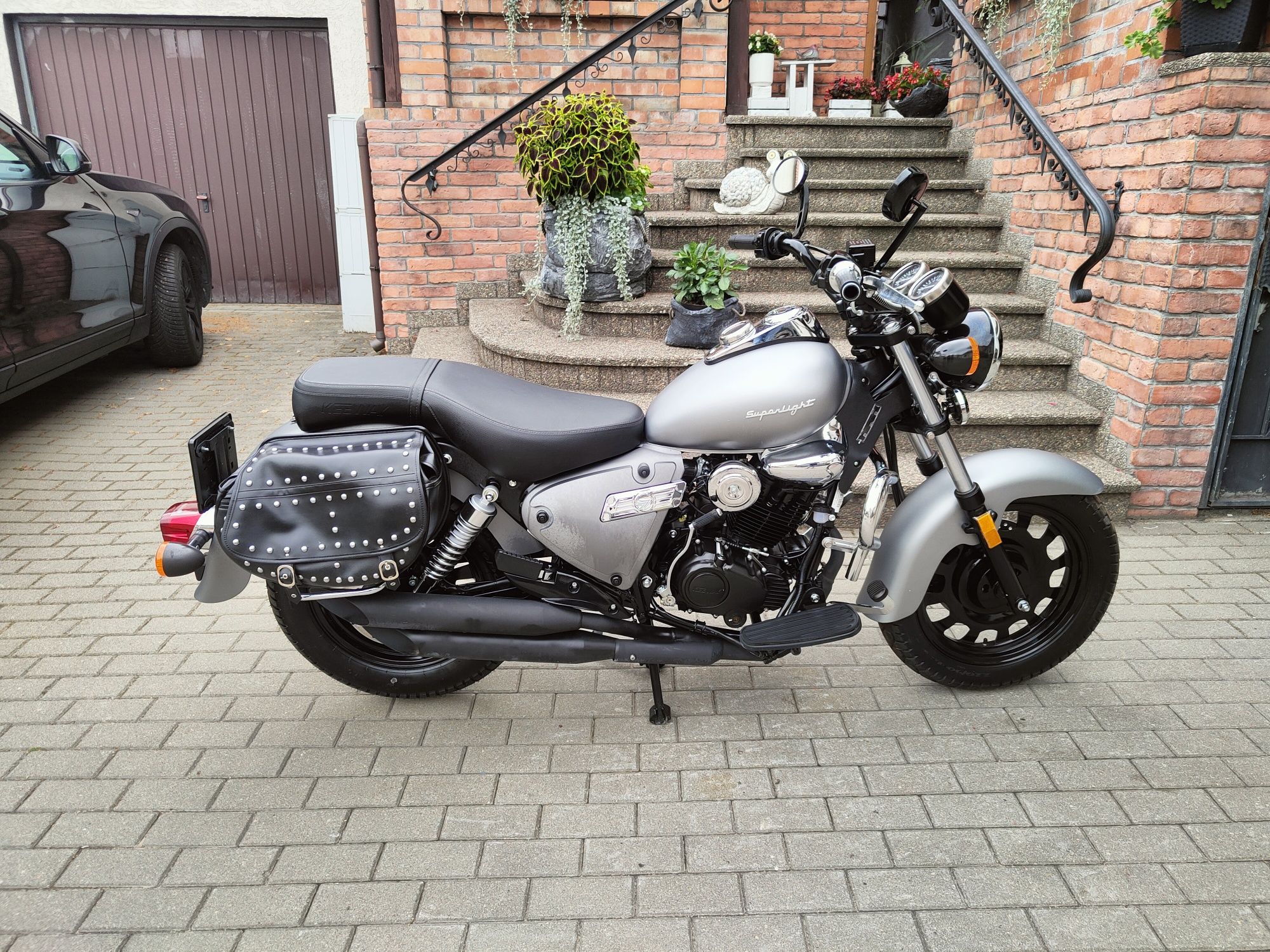 Keeway Superlight 125 Transport