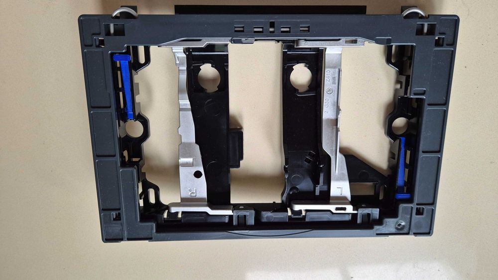 GEBERIT Ramka montażowa z mechanizmem odchylania