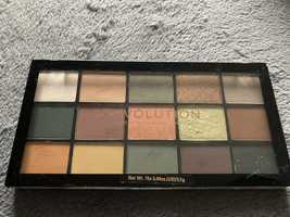 Makeup Revolution Reloaded Division paleta cieni do powiek