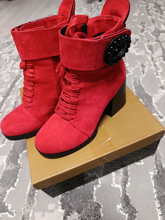 Ботильйони жіночі, ботінки, черевики