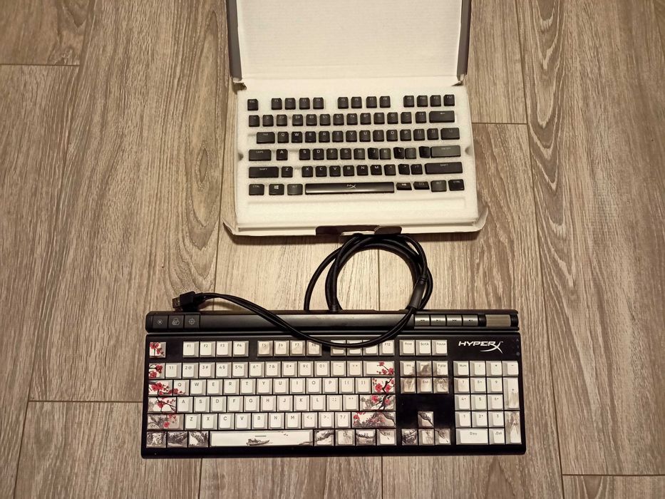 Klawiatura hyperx alloy elite 2 +, keycapy plum blossom