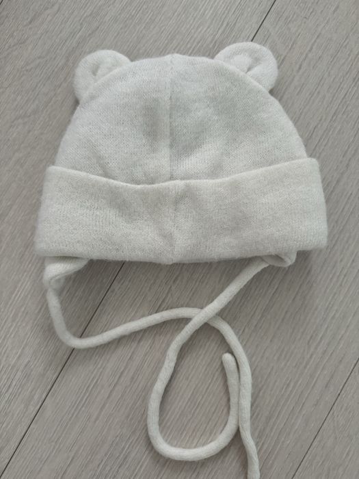 Зимова шапка утеплена на 1 рік. біла, шарф снуд