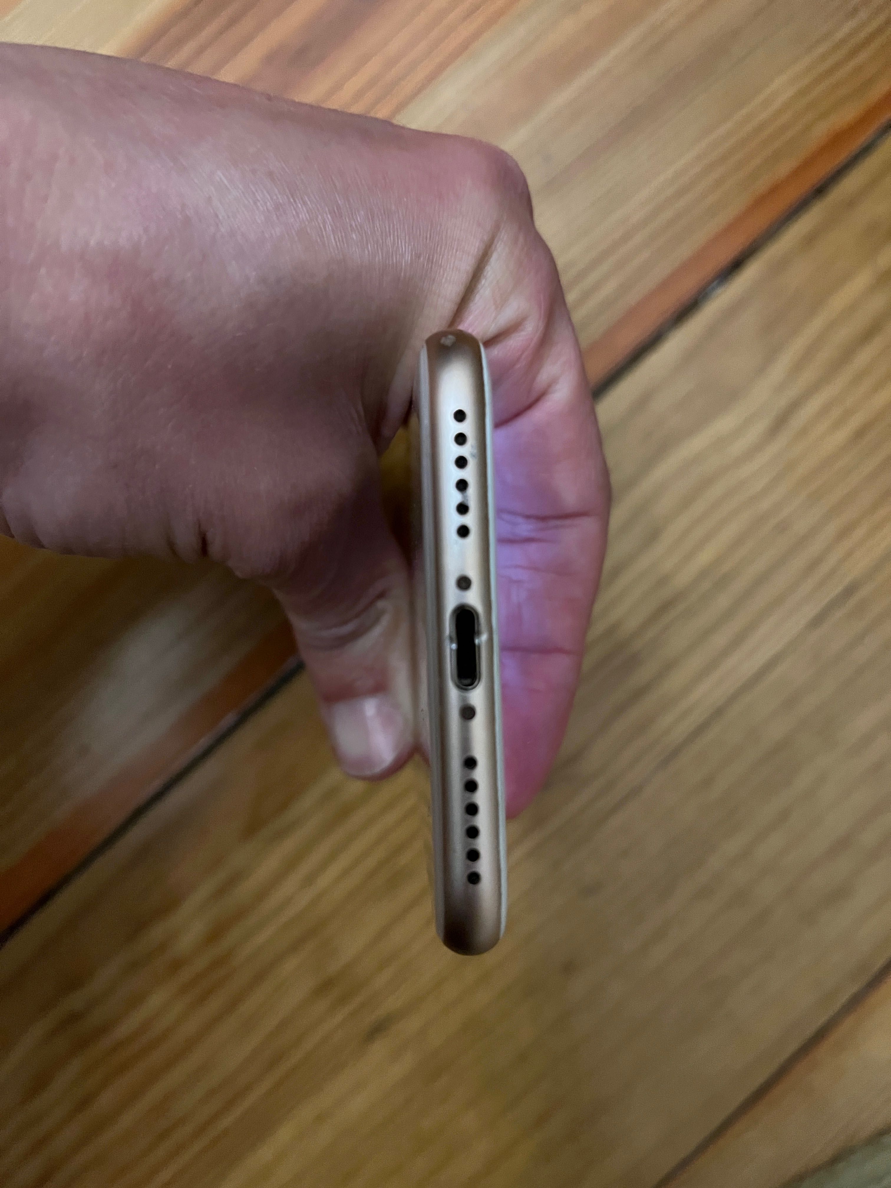 iPhone 8 64 Gb Rose Gold - bom estado
