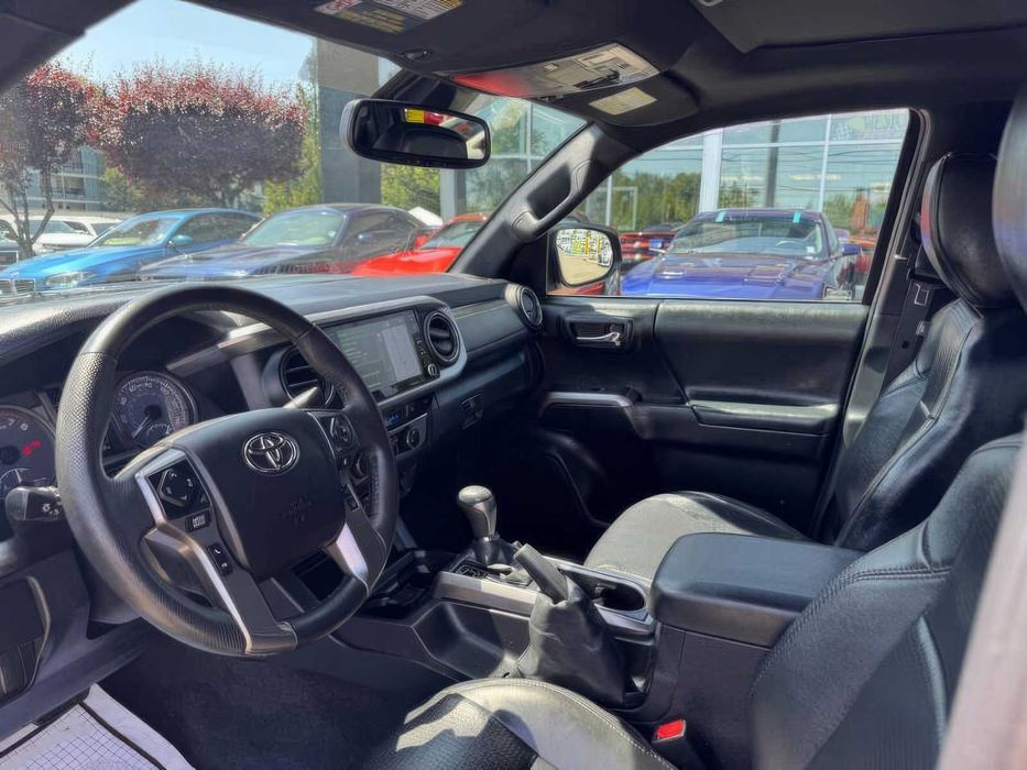 Toyota Tacoma Limited      2022