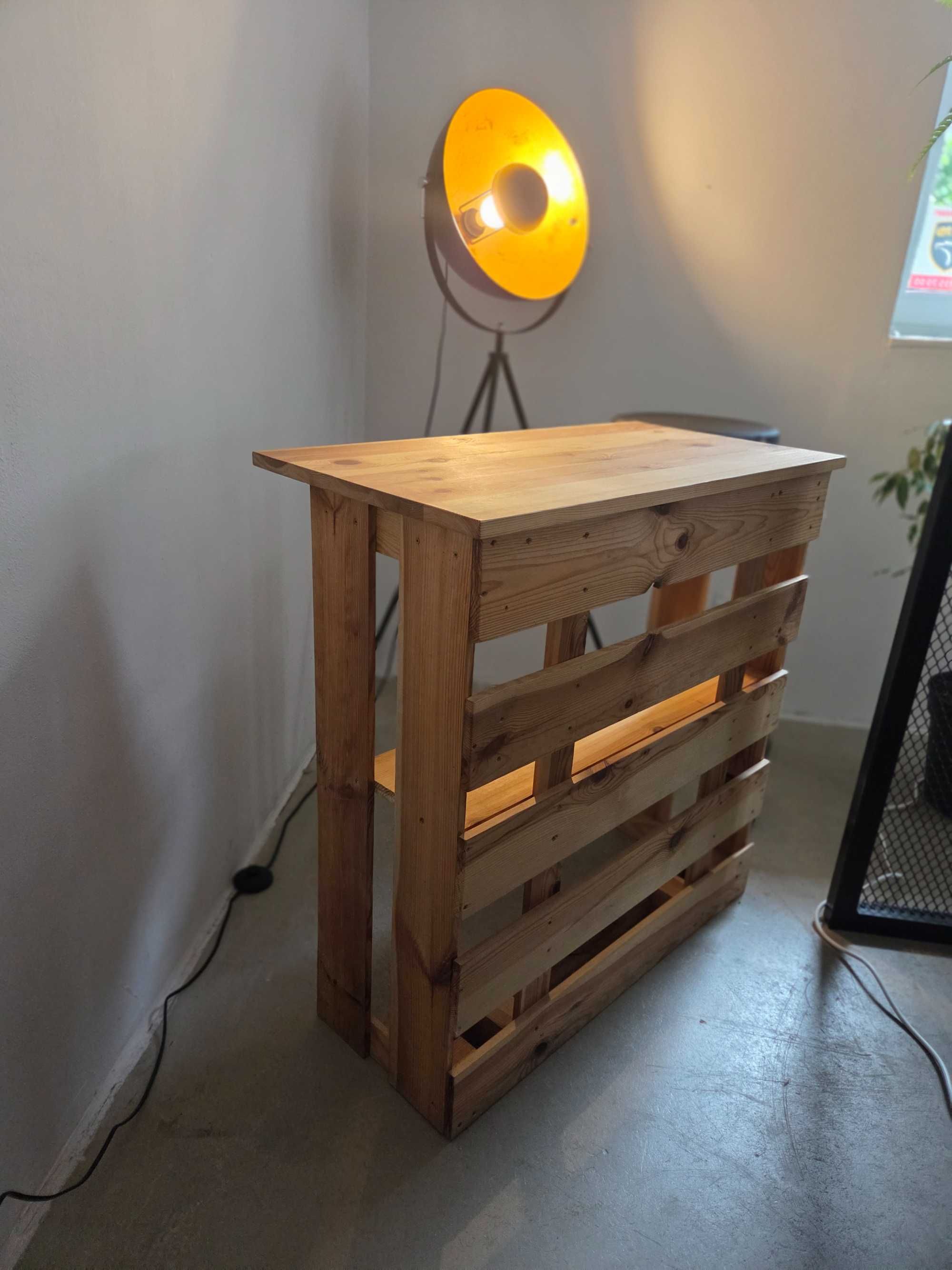 Lada z palet z drewnianym blatem – styl loft / handmade