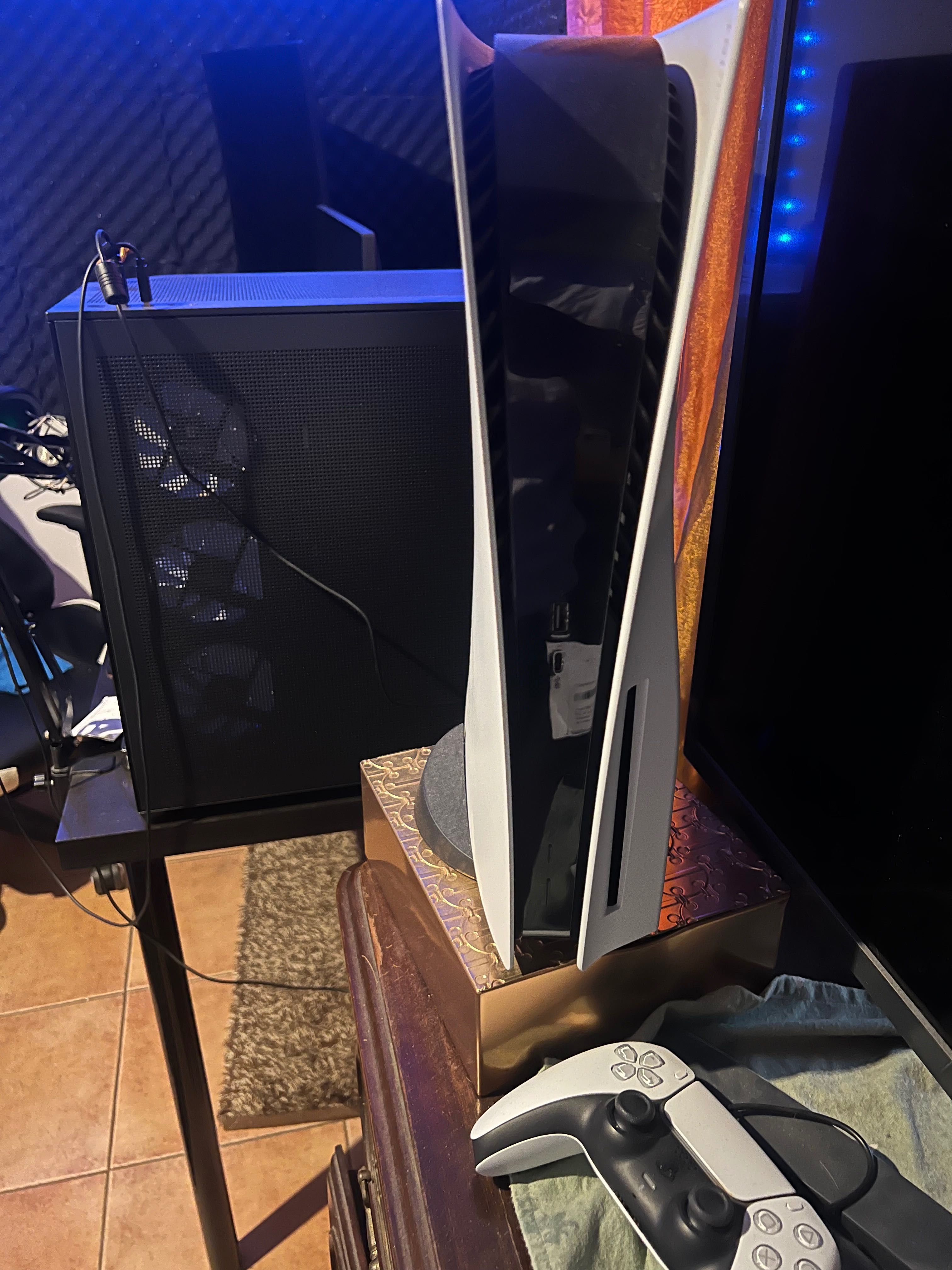 Ps5 com leitor CD, com comando e as caixas