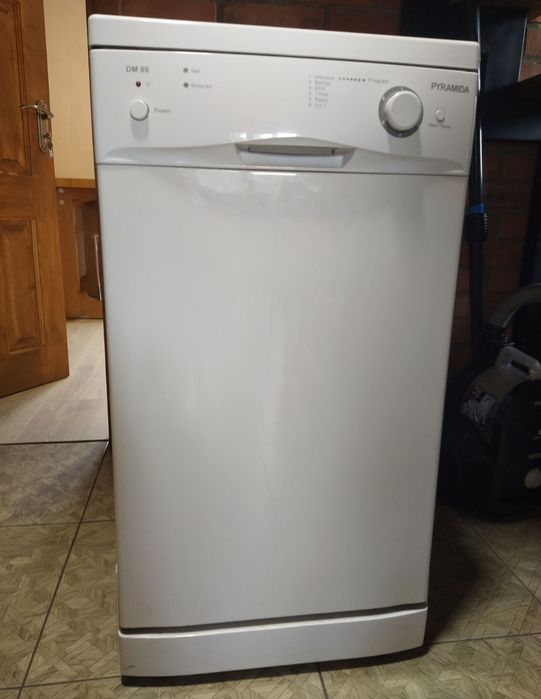 Посудомийна машина Pyramida DM 09