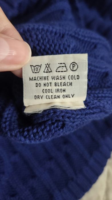 Sweter niebieski warkocz ala burberry