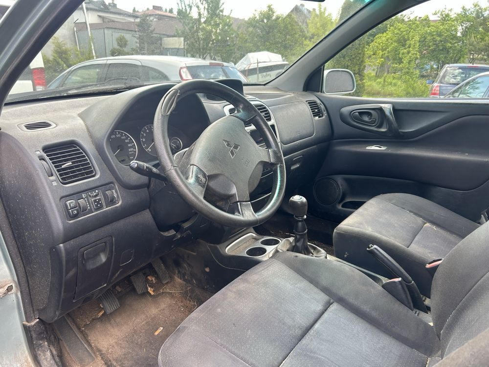 Mitsubishi space star 2004 1.6b
