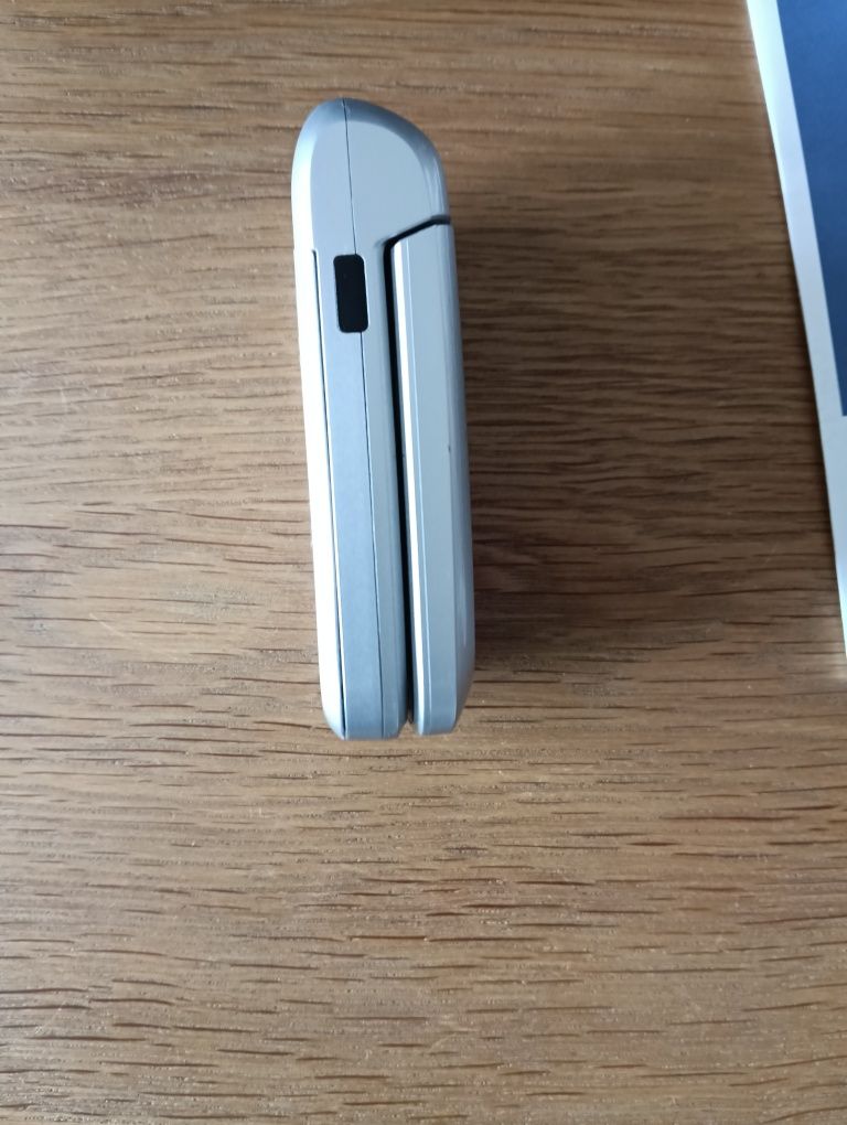 Siemens CF75 z ładowarką