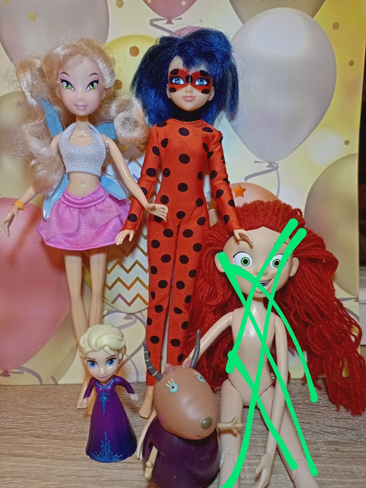 Ляльки і іграшки для дівчинки