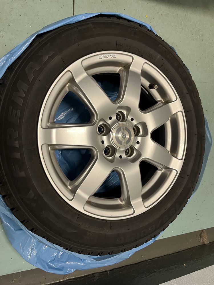 Felgi 15 100x5 z oponami zimowymi 195/60
