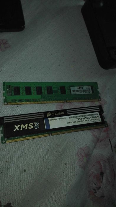 Ram.ddr 3 4gb cprsair i 2gb hp  100 pro sprawne