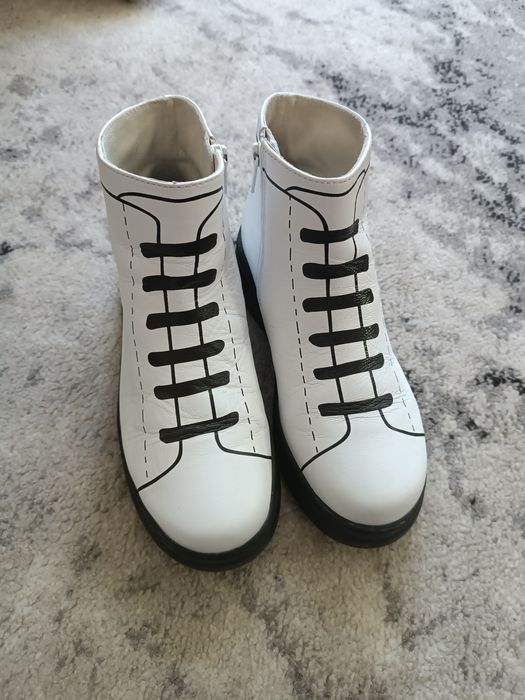 Ботинки на дівчинку устілка 23.5