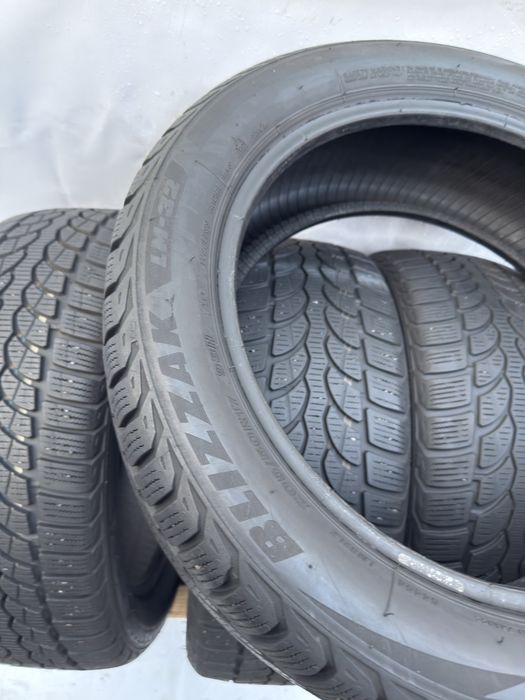 Колеса/резина/гума 205/50R17 Bridgestone