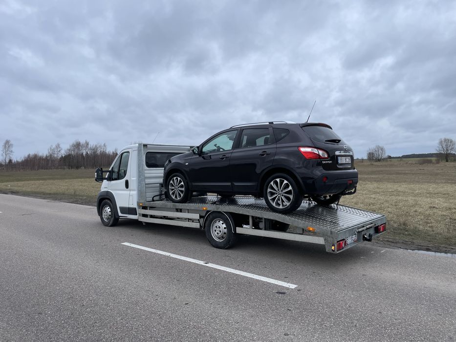 Autolaweta, laweta,  pomoc drogowa, uslugi transportowe