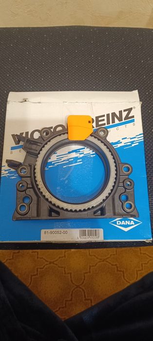 Сальник коленвала VIKTOR REINZ 81-90052-00