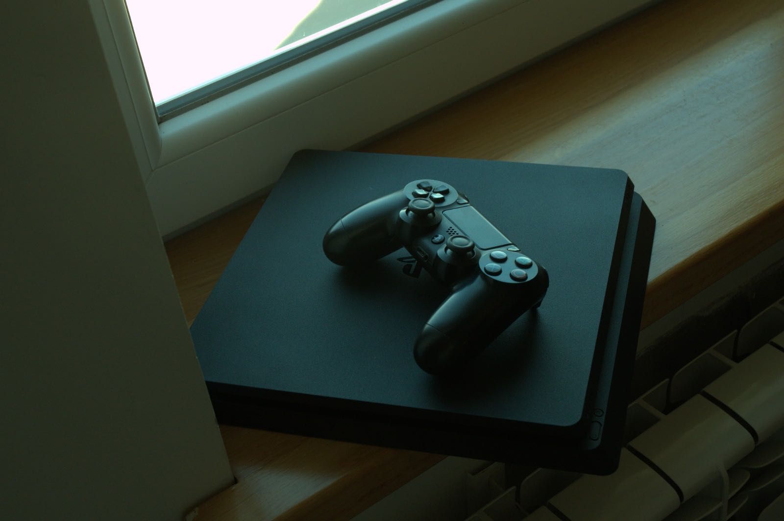 PlayStation 4 slim