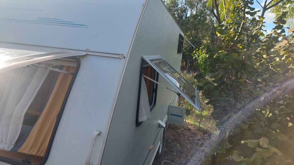 Caravana Knaus Eifelland 520 com documentos