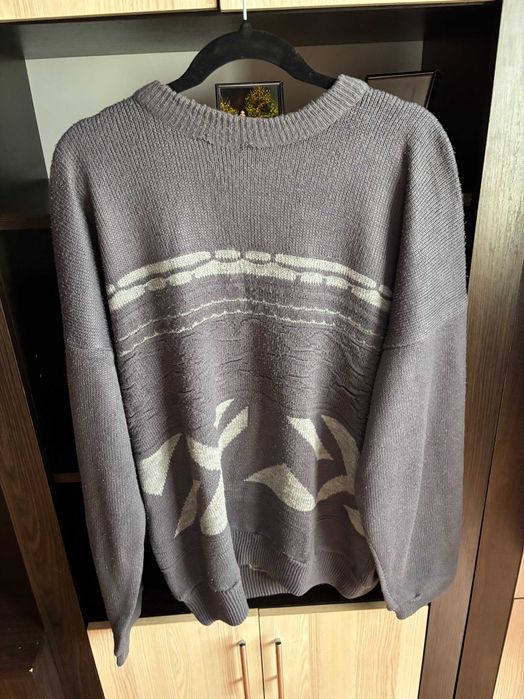 віддам   в чудовому стані светри