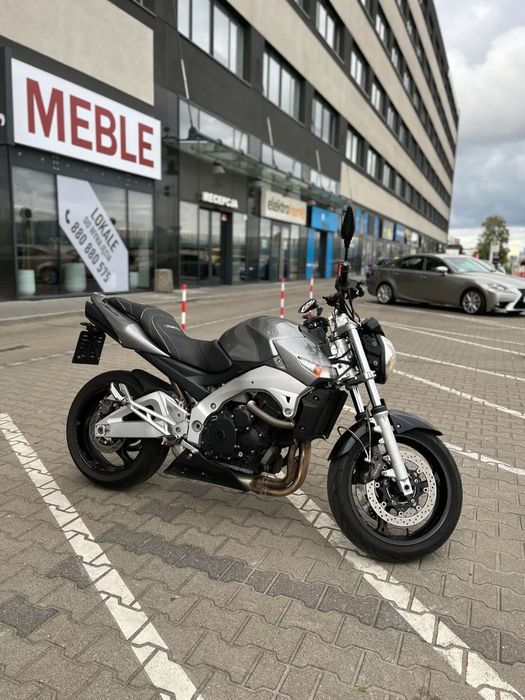 Suzuki GSR Suzuki GSR 600 – 2006