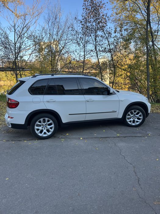 БМВ Х5 Е70  Х Drive 35i