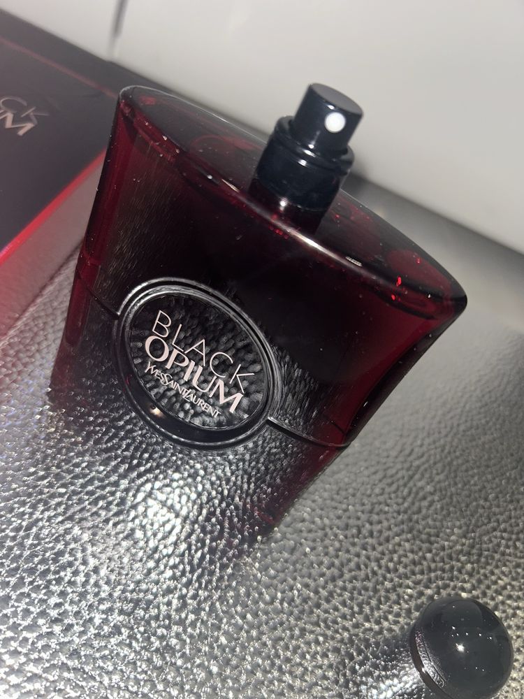 YSL Black Opium EDP Over Red 90 m