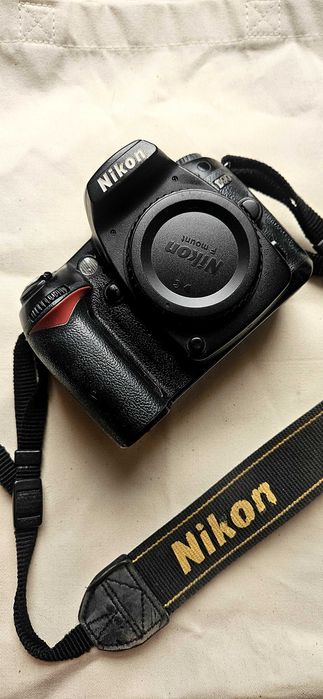 Lustrzanka Nikon D90 body