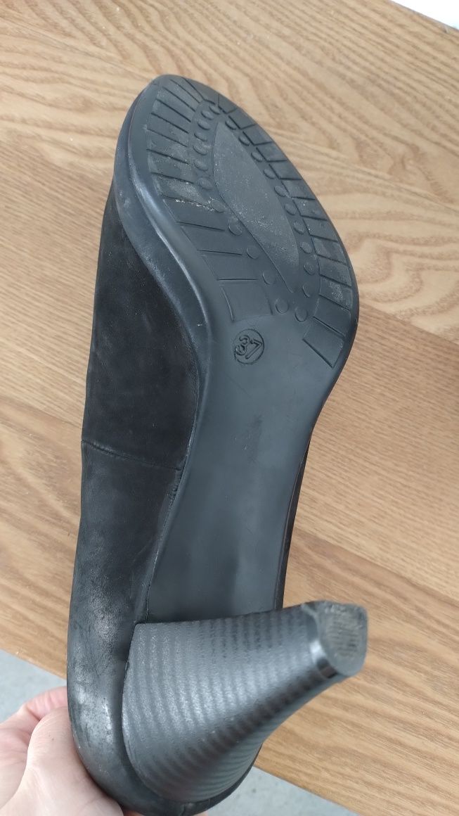 Czarne eleganckie buty 37 Wojas