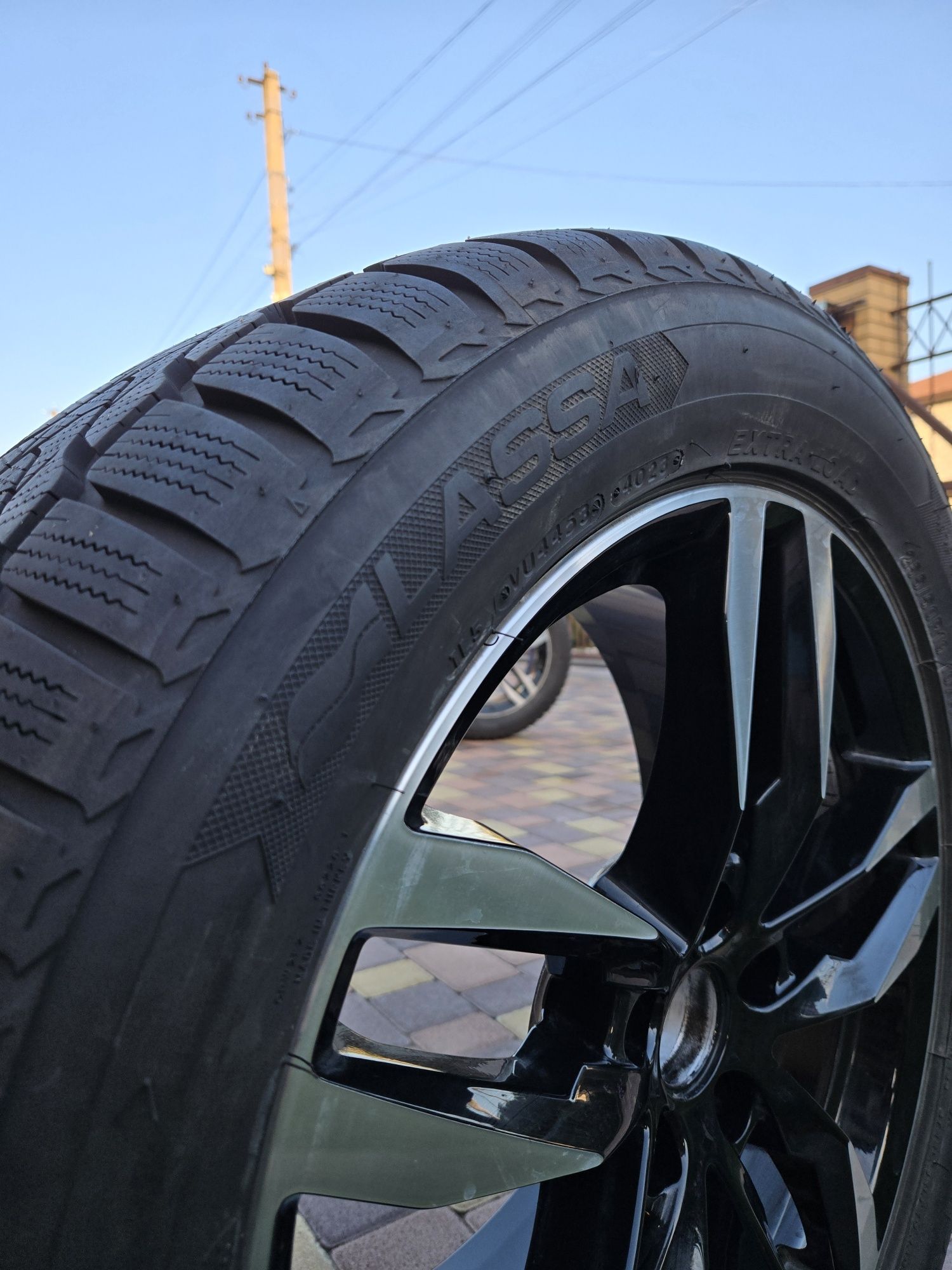 Зимова гума Lassa Competus Winter 2 (235/50R19) з дисками Techline