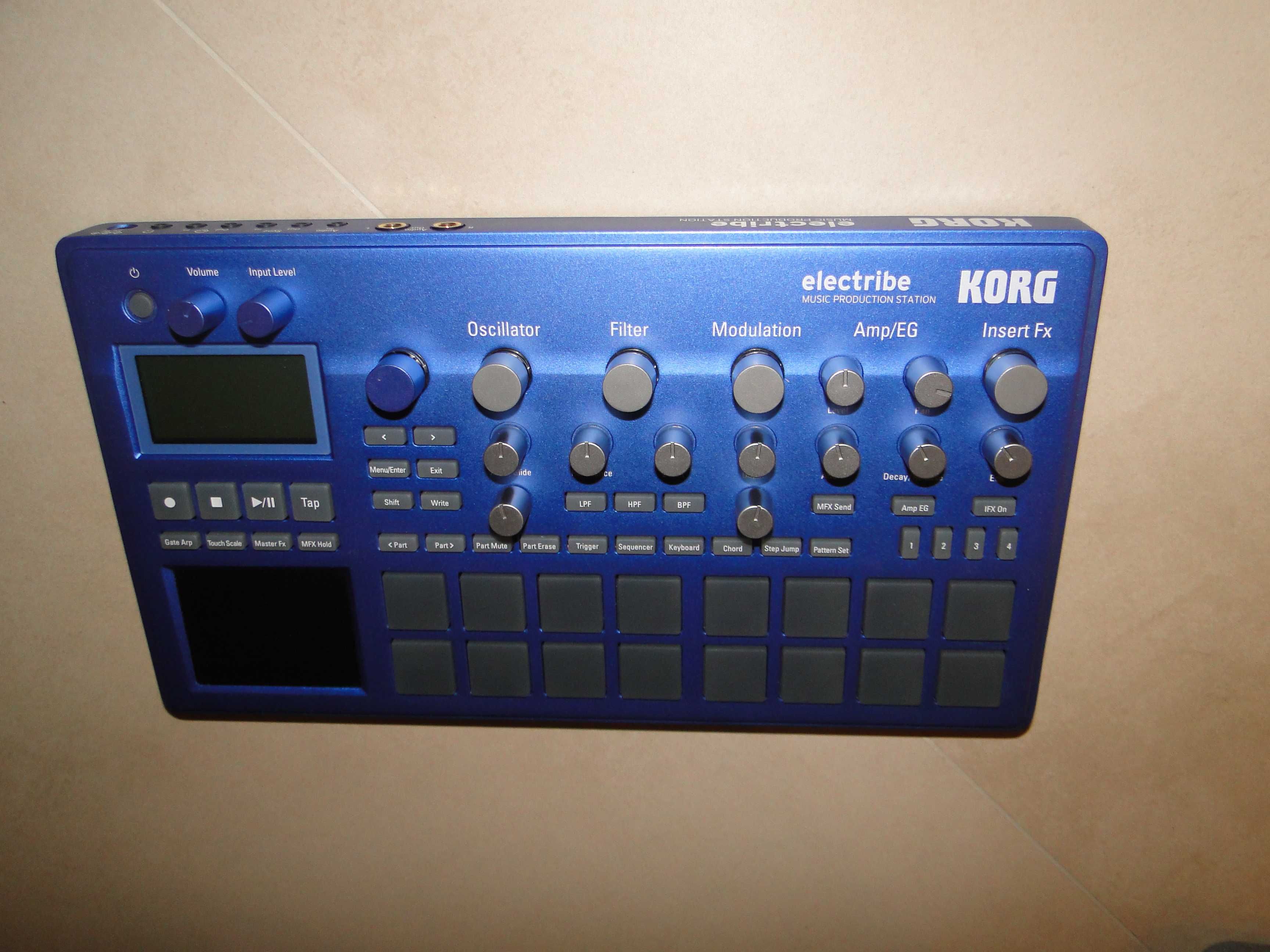 Stacja Do Produkcji Muzyki Sampler Grovebox KORG ELECTRIBE 2 BLUE.Nowy