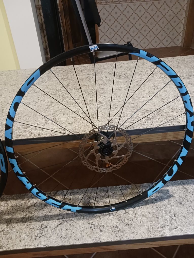 Aros btt bontrager 29 boost.
