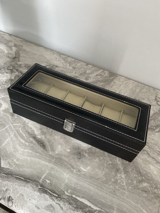 Коробка для годинників.