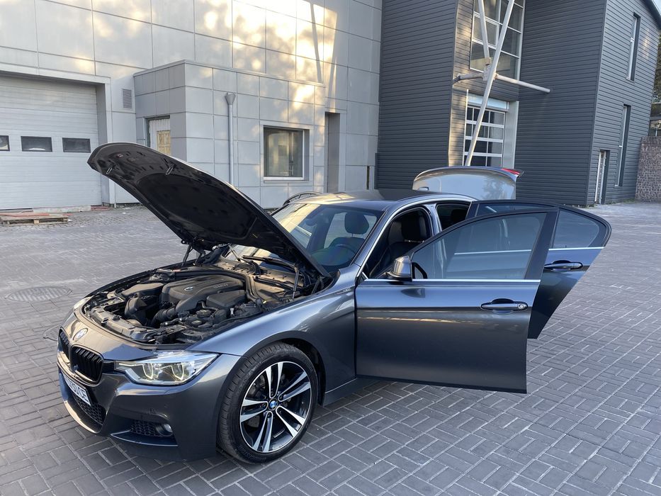 BMW F30 (FL) 330i