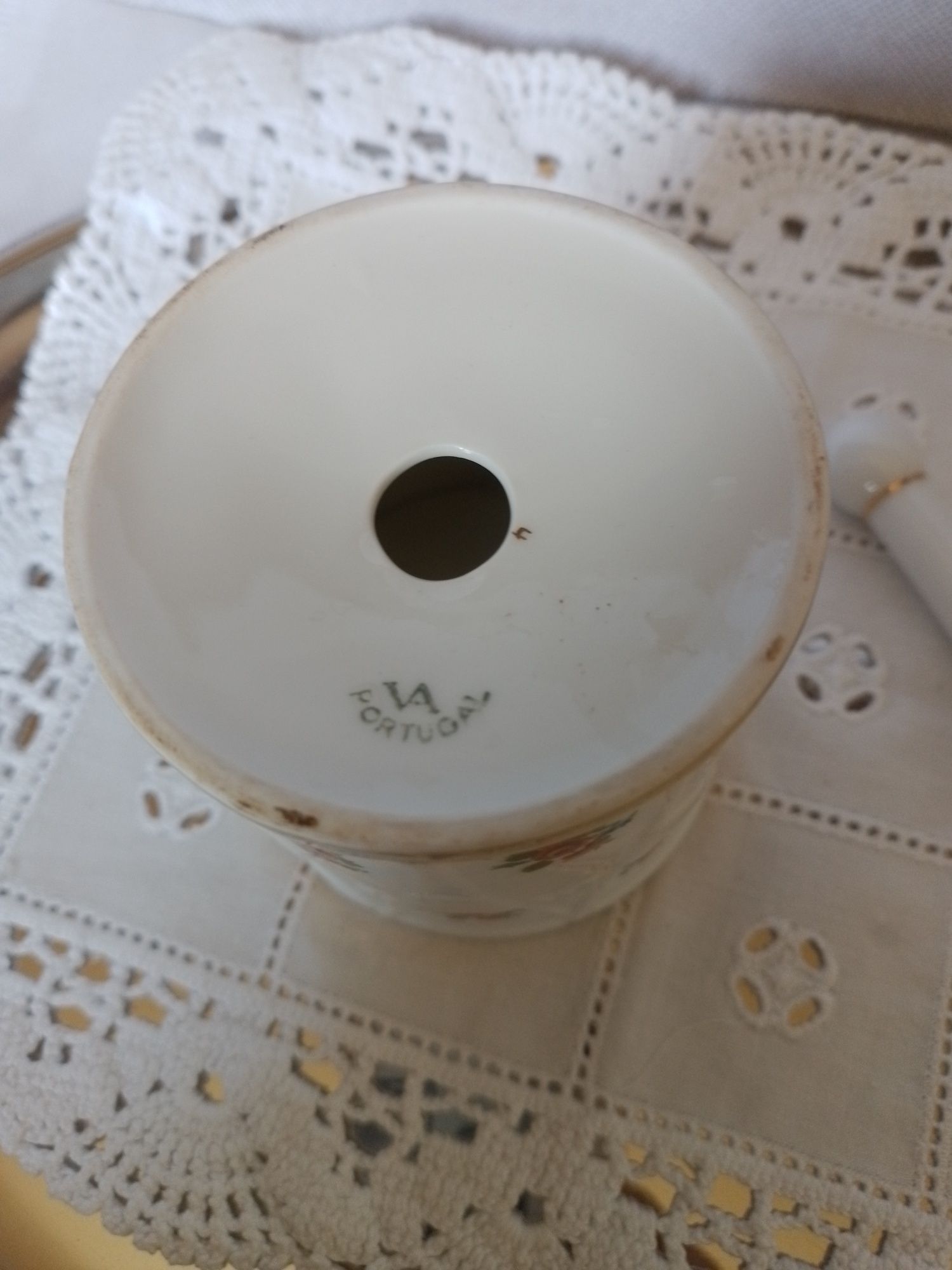 Peça em porcelana Vista Alegre