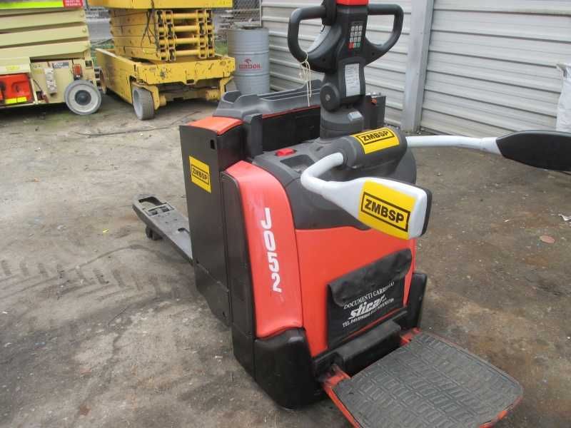 Wózek paleciak elektryczny Toyota 8PLL20 2000 kg yale