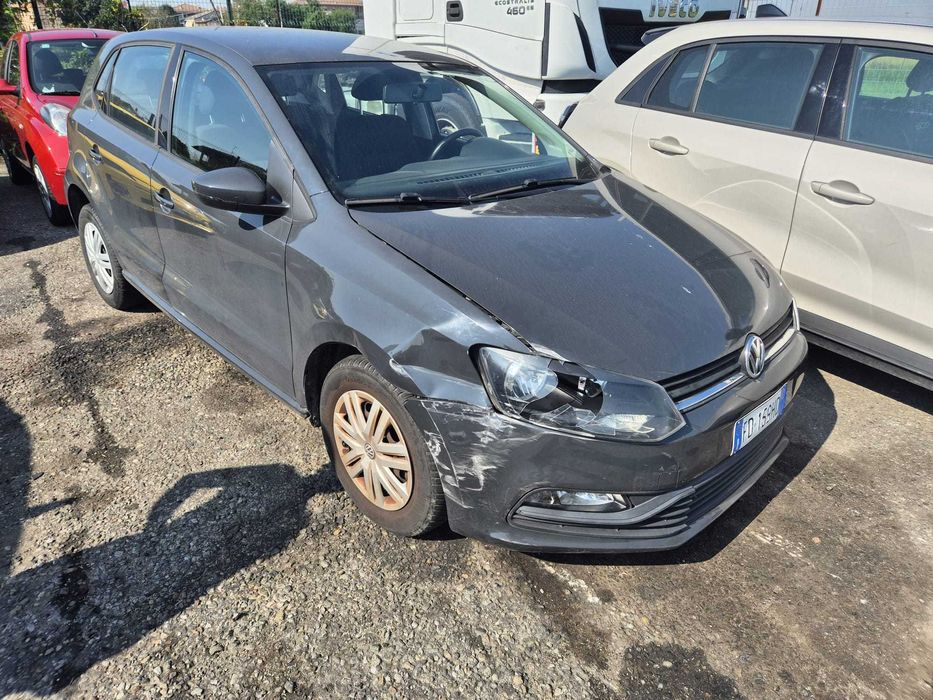 Vw Polo  1.0.benz Posiadam  inne  auta  z  włoch  całe  i uszkodzone