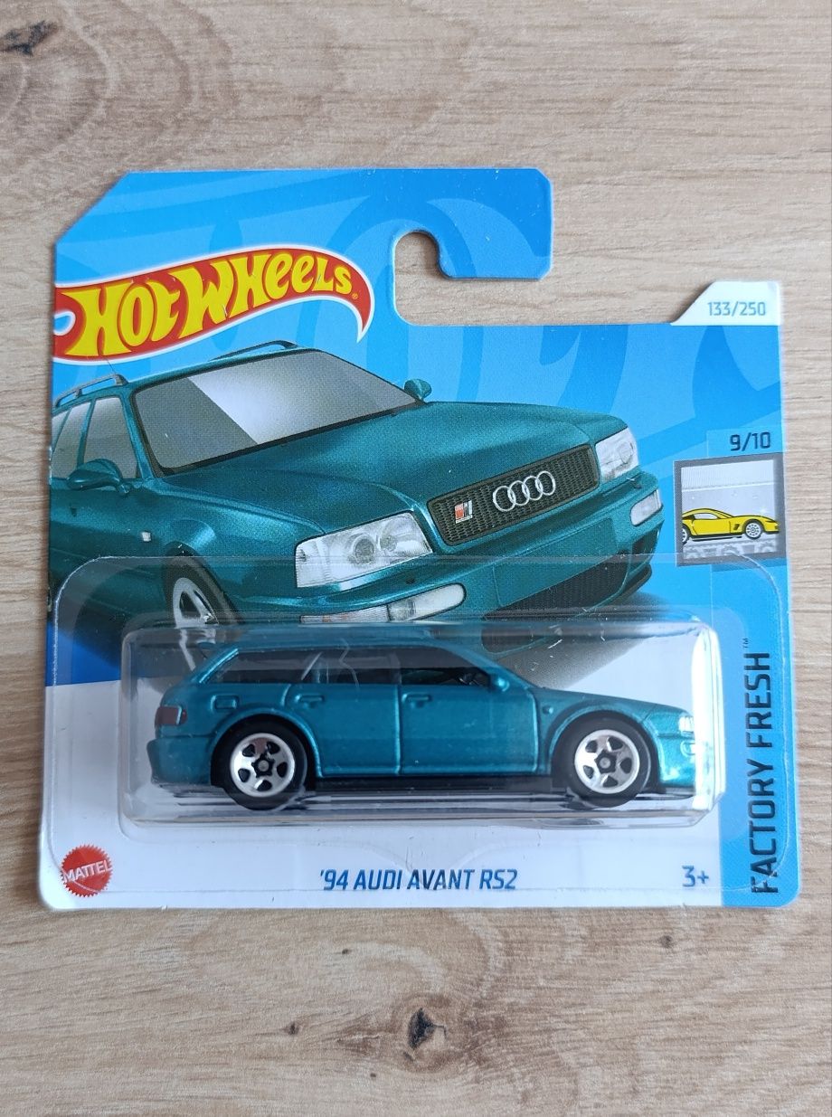 5 sztuk Hot Wheels Audi 90 Quattro '87 Audi Quattro '94 Audi Avant RS2