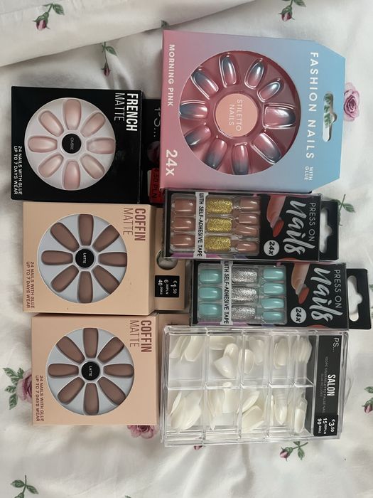 Sztuczne paznokcie/tipsy