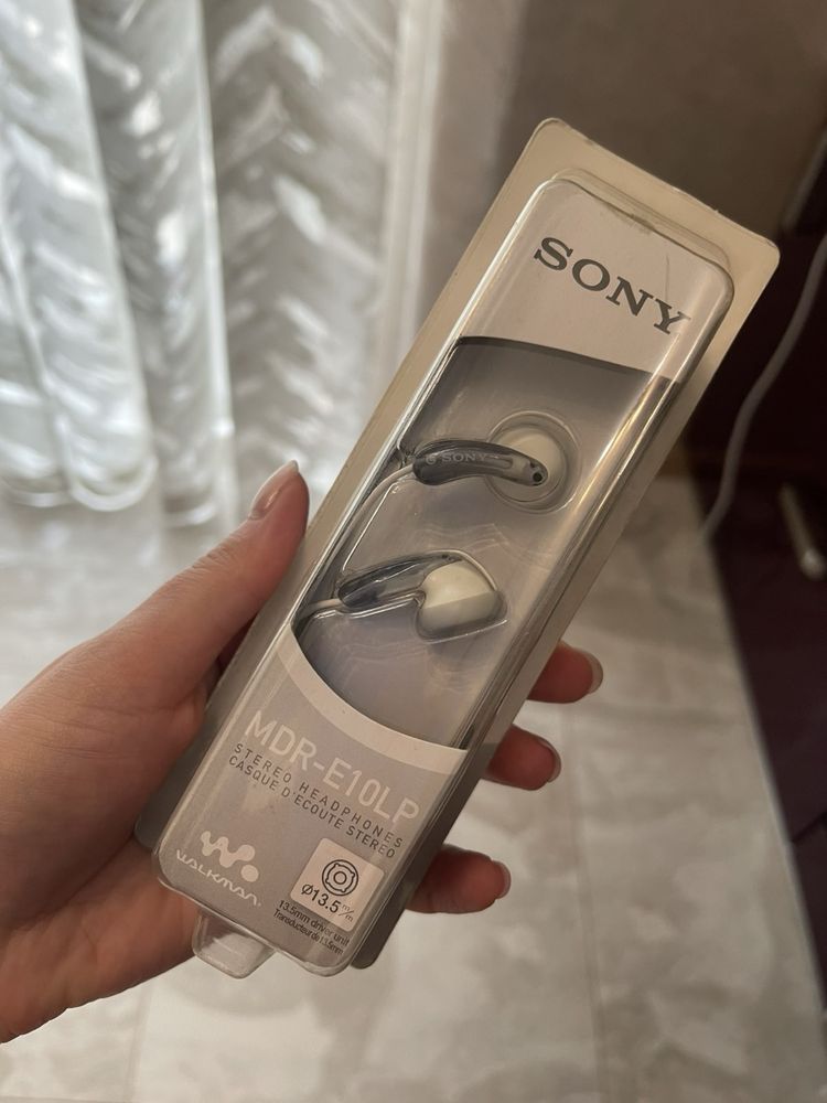 Навушники провідні Sony