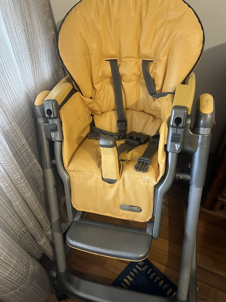 Cadeira de bebe para comer e dormir