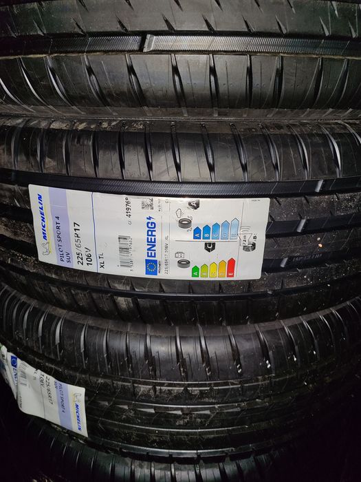 Продам новий Michelin Pilot Sport 4 225/65r17 106V