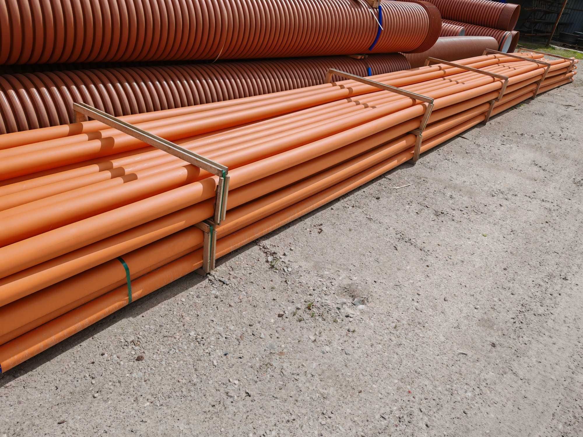 Rura kanalizacyjna PVC SN8 lita DN200x5,9x3000