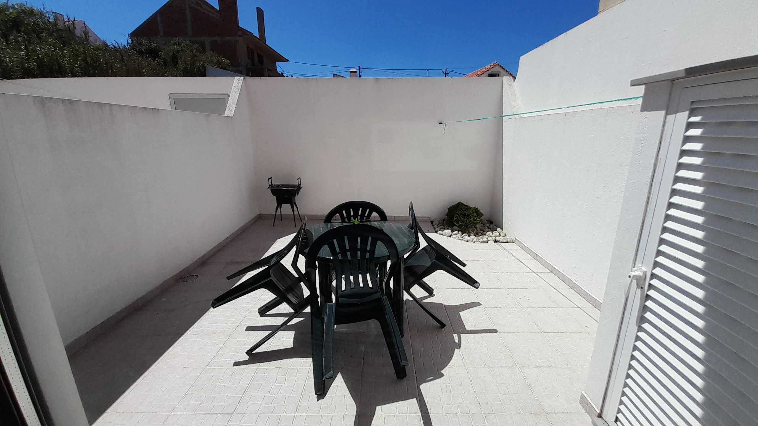 Arrenda-se apartamento T1  Setembro