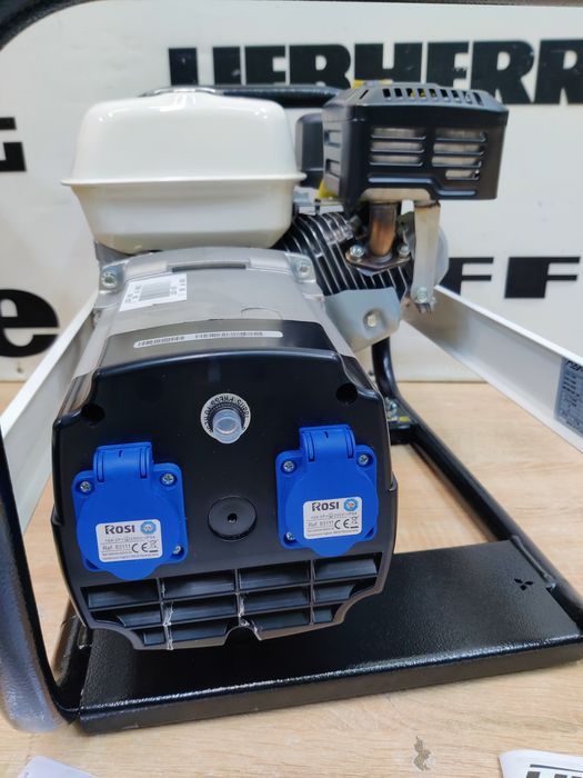 Однофазний бензиновий генератор Honda Fogo FH 3001. Linz.